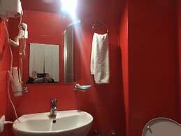 Royal Hotel