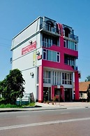 Royal Hotel