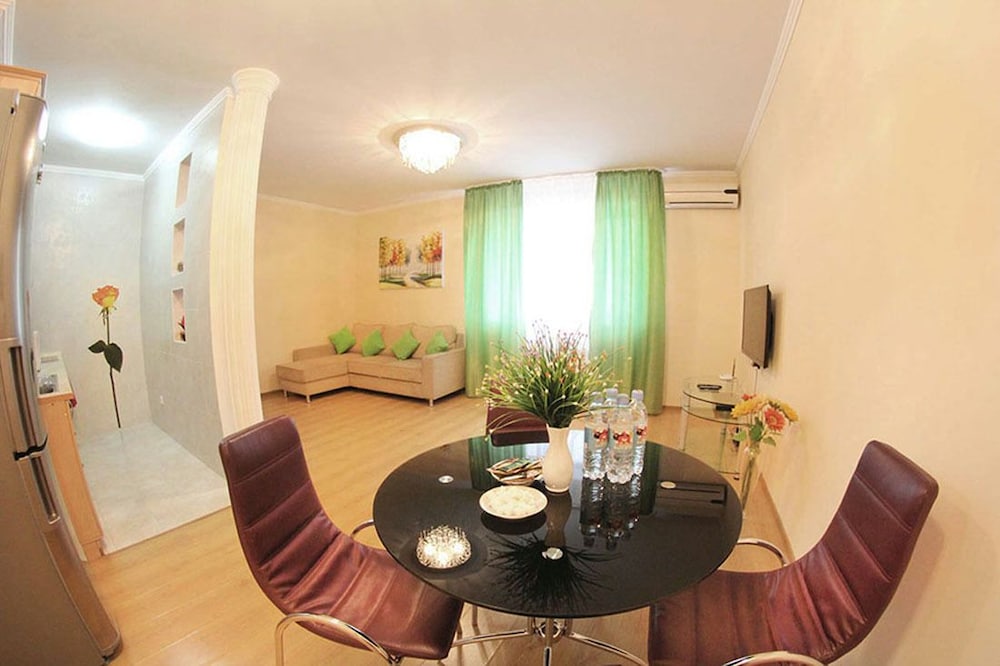 Ahome Solnechny Kvartal