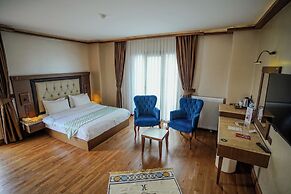 Sera Lake Resort Hotel Spa & Aparts