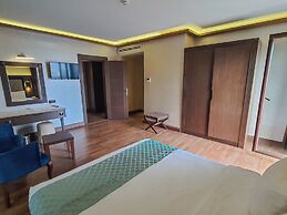 Sera Lake Resort Hotel Spa & Aparts