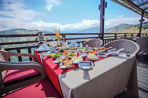 Sera Lake Resort Hotel Spa & Aparts