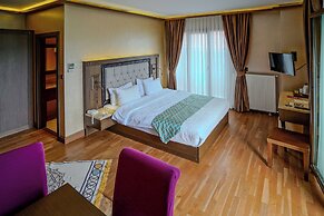 Sera Lake Resort Hotel Spa & Aparts