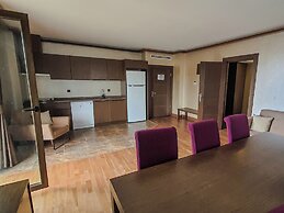 Sera Lake Resort Hotel Spa & Aparts