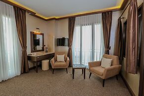 Sera Lake Resort Hotel Spa & Aparts