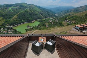 Sera Lake Resort Hotel Spa & Aparts
