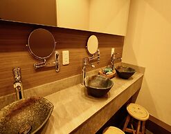 Namba Guesthouse HIVE - Hostel