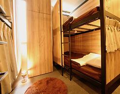 Namba Guesthouse HIVE - Hostel