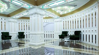 Emerald Hotel