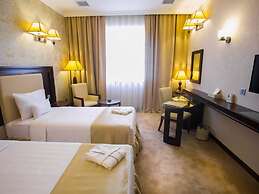 Emerald Hotel