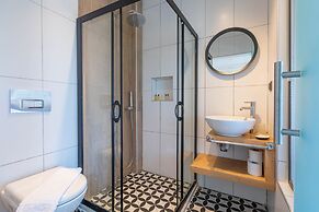 Bronze Hotel