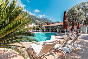 Bronze Hotel