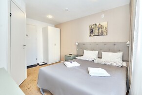 Seven Bridges Hotel