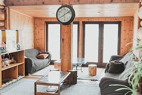 Hakuba Log Hotel Meteor