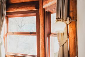 Hakuba Log Hotel Meteor
