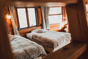 Hakuba Log Hotel Meteor