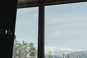 Hakuba Log Hotel Meteor