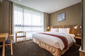 Green World NanGang Hotel
