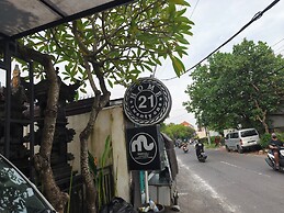 Home 21 Bali
