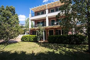 Dina Apartments