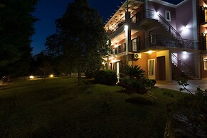 Dina Apartments
