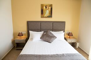 Dina Apartments