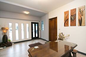Skyview Guesthouse