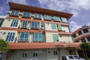 Expo Hotel