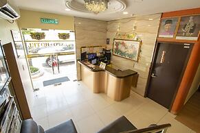 Expo Hotel