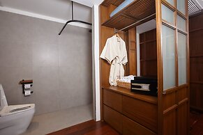CHANN Bangkok-Noi