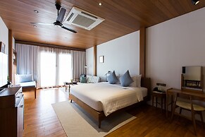 CHANN Bangkok-Noi