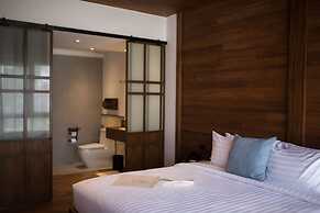 CHANN Bangkok-Noi