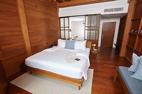 CHANN Bangkok-Noi