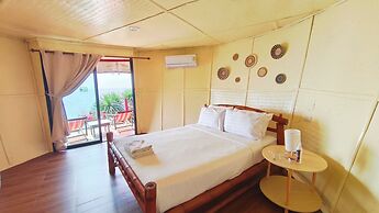Paree Hut Resort Koh Sichang