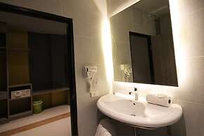 Rooms Republic