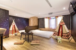 Rf Hotel - Sanchung