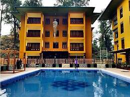 Tashi Namgay Grand