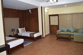 Tashi Namgay Grand