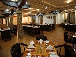 Tashi Namgay Grand