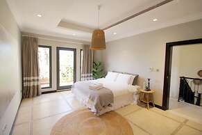 Kennedy Towers - Canal Cove N