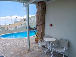 Erato Apartments
