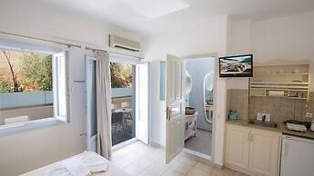 Erato Apartments