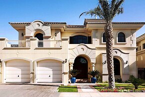 Kennedy Towers - Frond E Villa