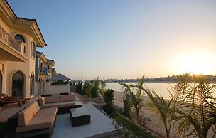 Kennedy Towers - Frond L Villa