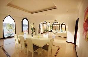 Kennedy Towers - Frond L Villa