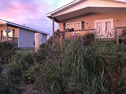 Whispering Waves Cottages