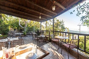 Mala Villa