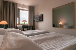 Summer Hotel Tott