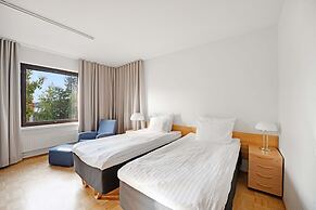Summer Hotel Tott