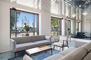 Summer Hotel Tott